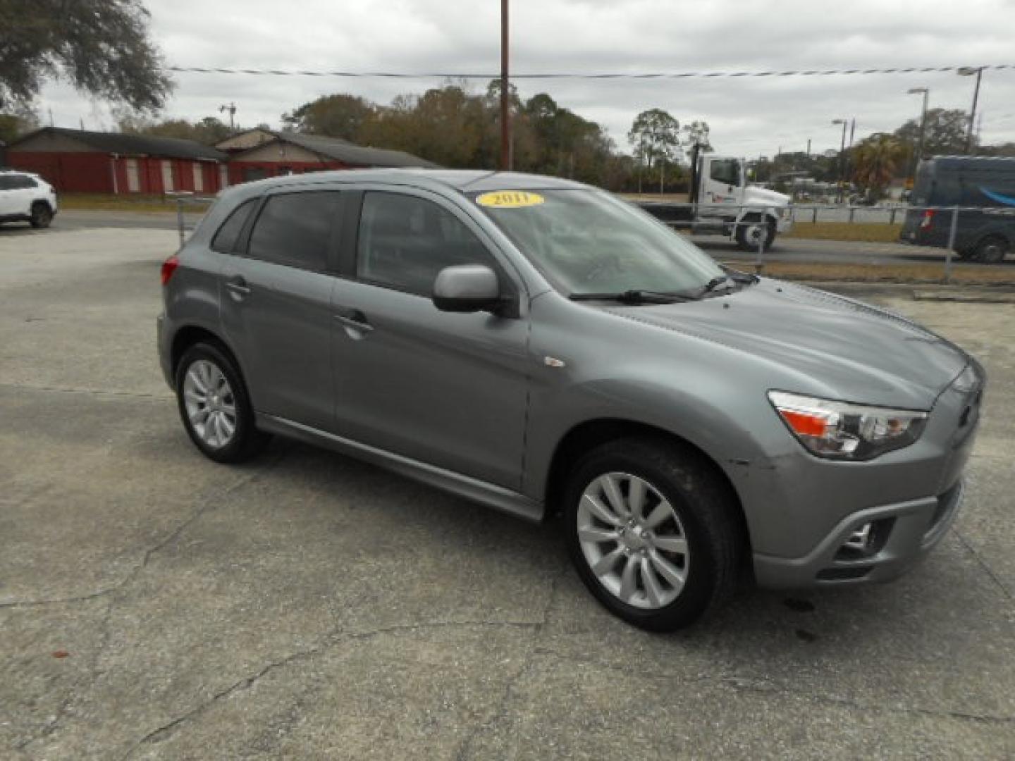 2011 GRAY MITSUBISHI OUTLANDER SPORT SE (JA4AR4AU8BZ) , located at 1200 Cassat Avenue, Jacksonville, FL, 32205, (904) 695-1885, 30.302404, -81.731033 - Photo#2